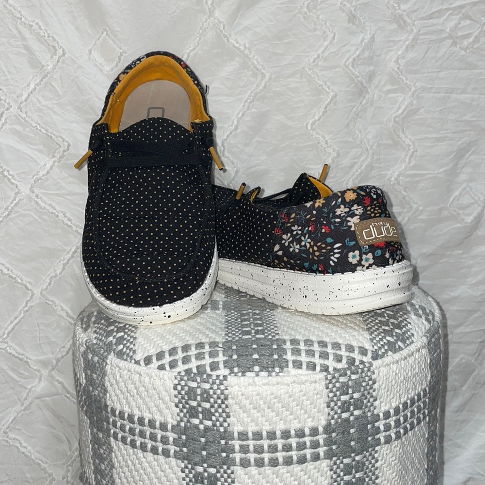Wendy Funk Floral Dot women’s hey dudes
